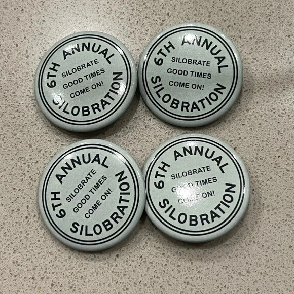 Set of 4 magnolia Silobration Pins - Picture 1 of 3